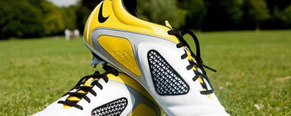 chaussures de football en cuir